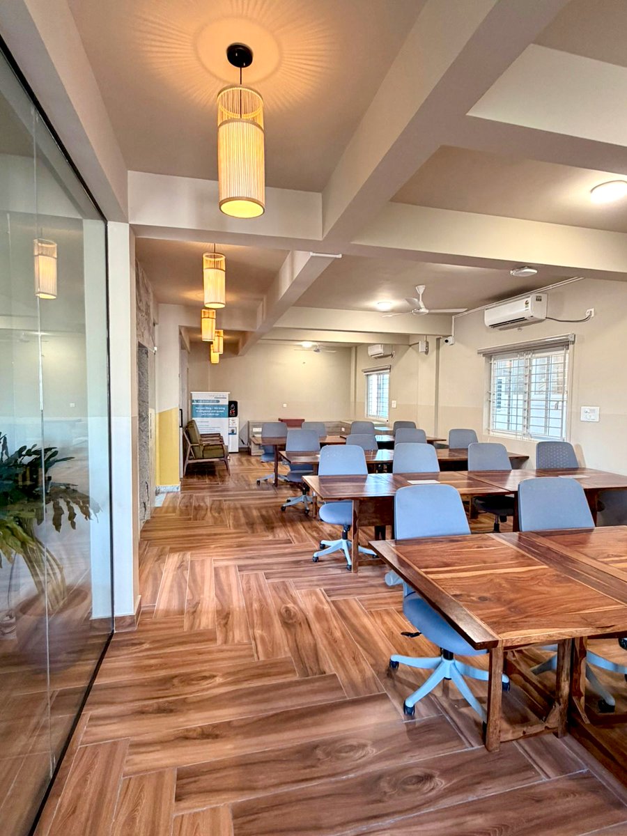 dsh_india's tweet photo. Founder Startup House is growing fast 🏎️

1 week → 2 towers in Bangalore ⚡️

120+ stay | coworking + cabins | 3 venues
Built for founders, VCs &amp; builders to collide &amp; scale
If you’re building — be here 👀 https://t.co/ZQjvZjFZpf