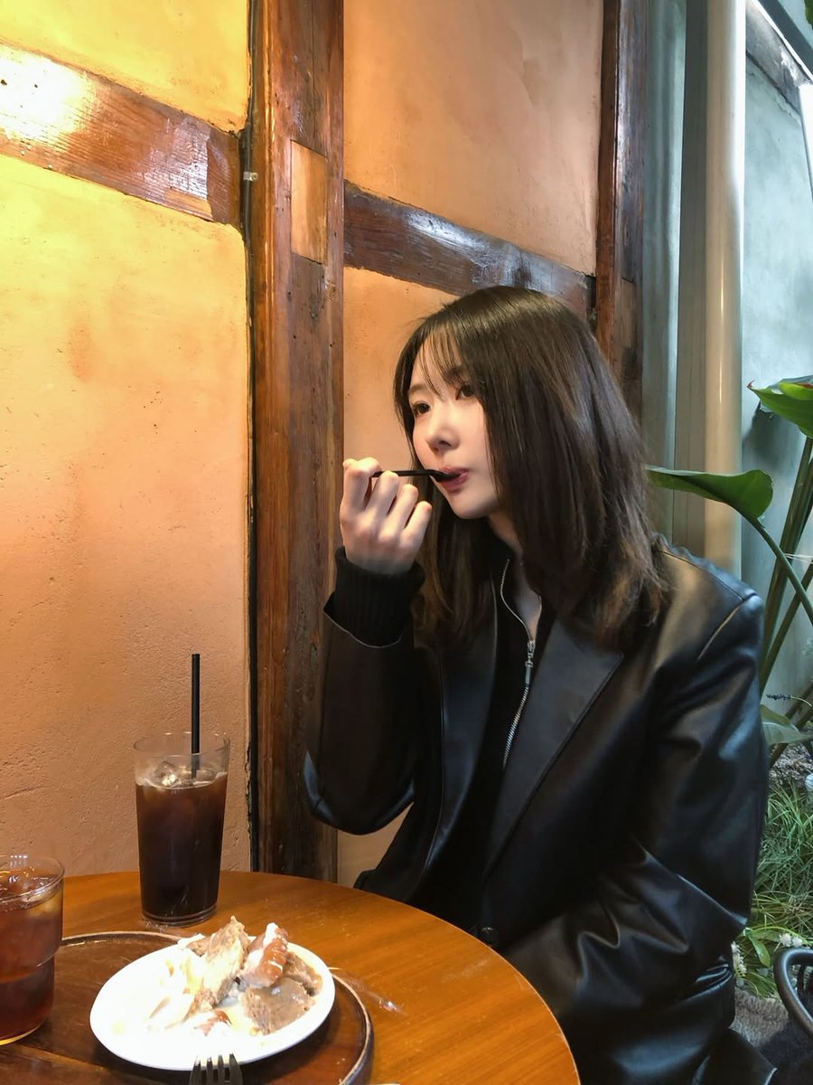 yoohyeon pics tweet media