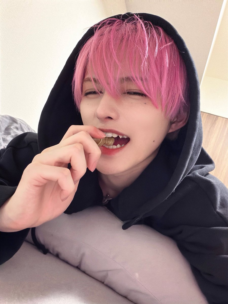 りんたろ。 tweet media