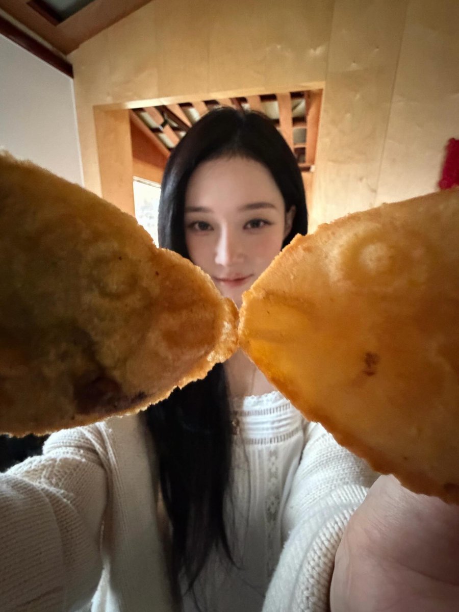 춘★zzi tweet media