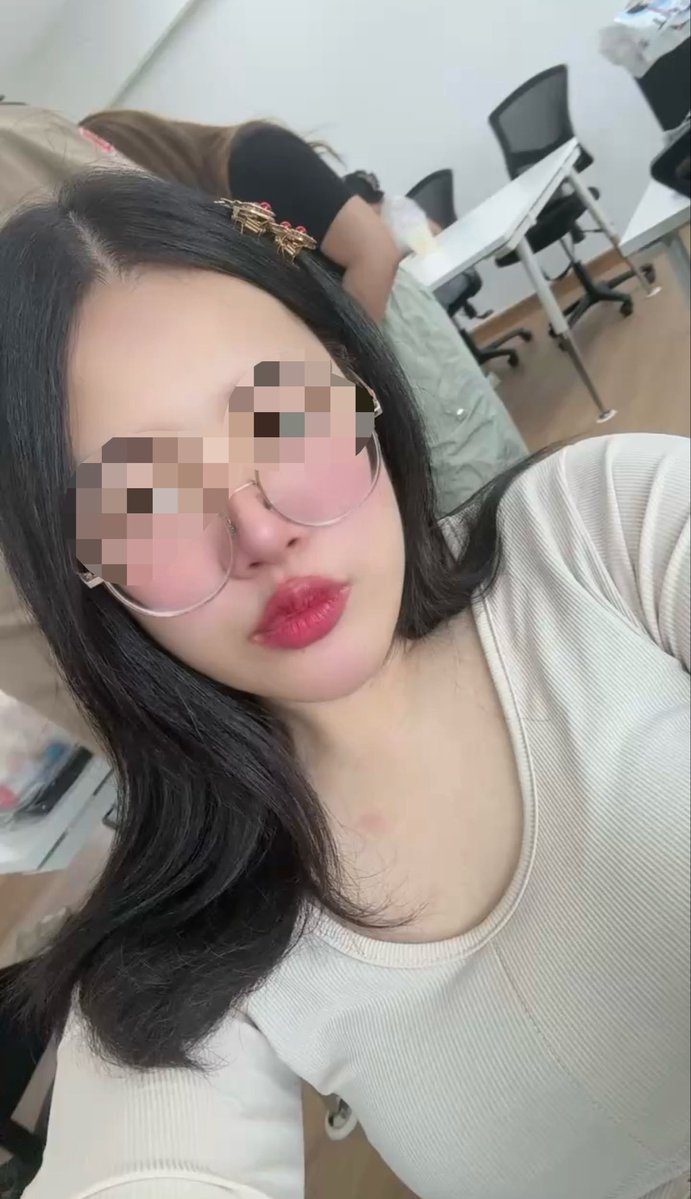 Ari_ailra tweet media