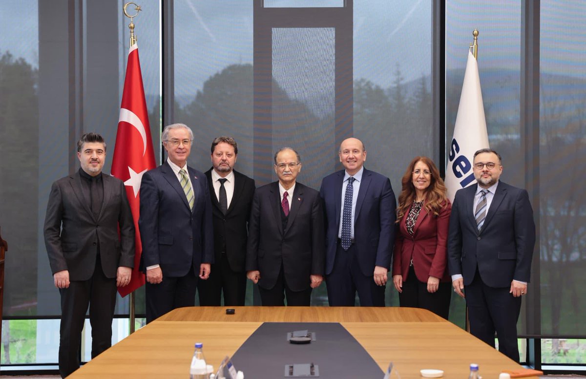 Abdullah Gül Üniversitesi tweet media