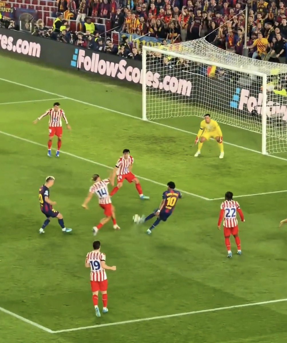 MatteoFCB1's tweet photo. @PedriFCB ? https://t.co/pDxE7u4IF8
