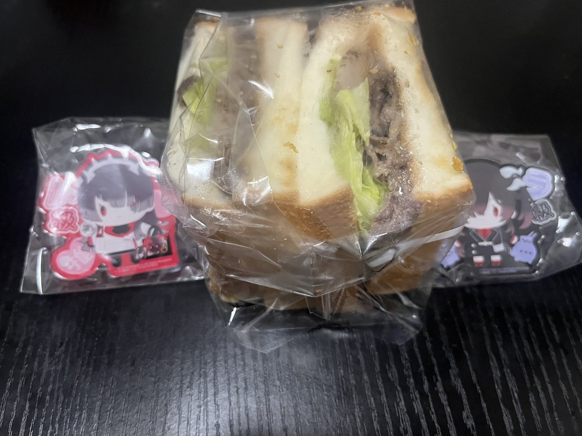 萩風バーガー提督 tweet media