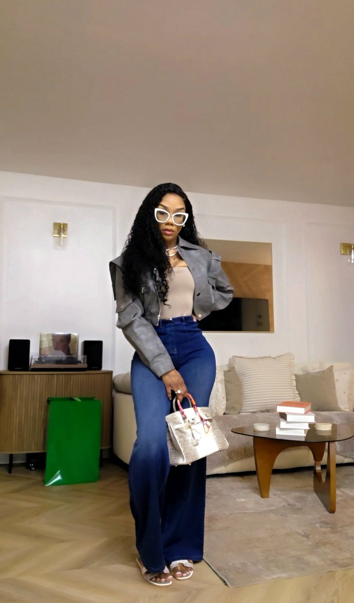 🦋 Bel Papiyon 🦋 tweet media