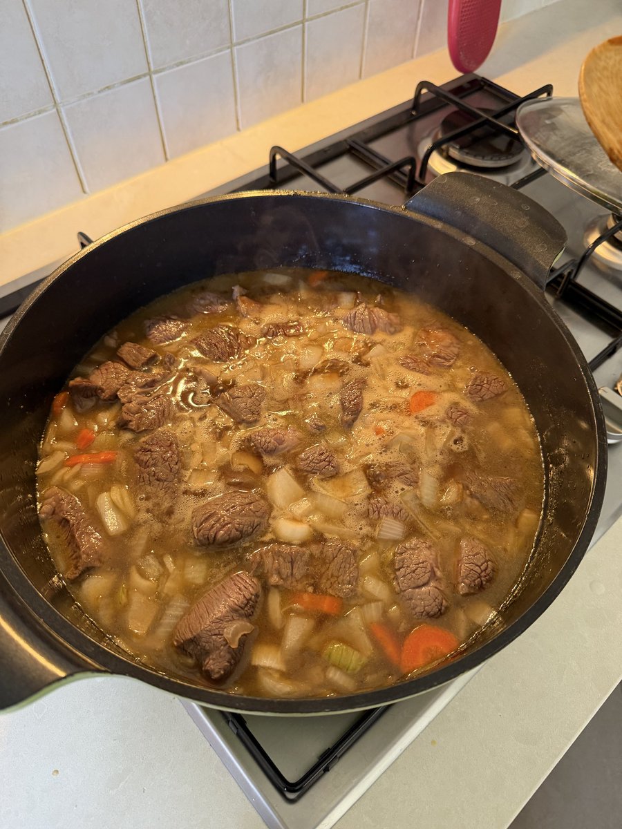 Anna Conda tweet media