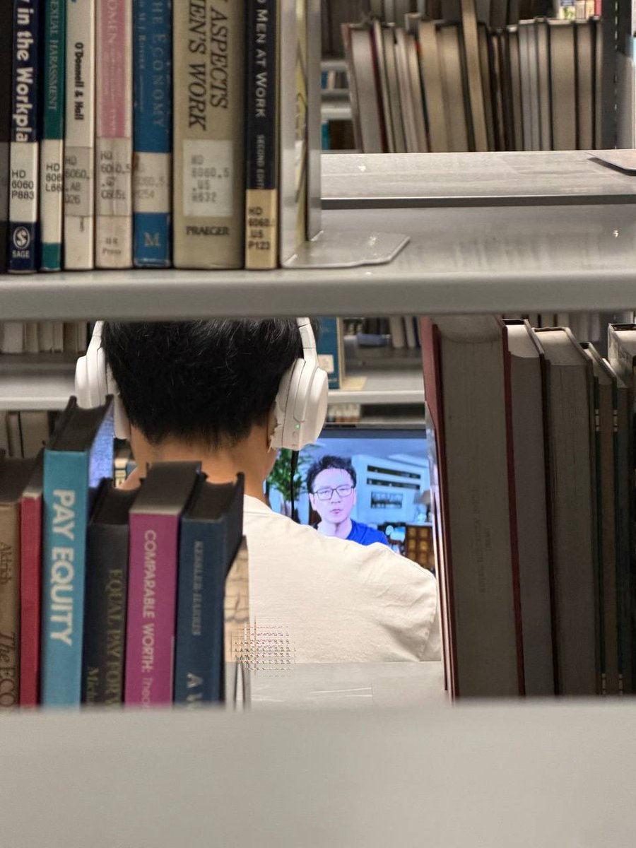 老周横眉 tweet media