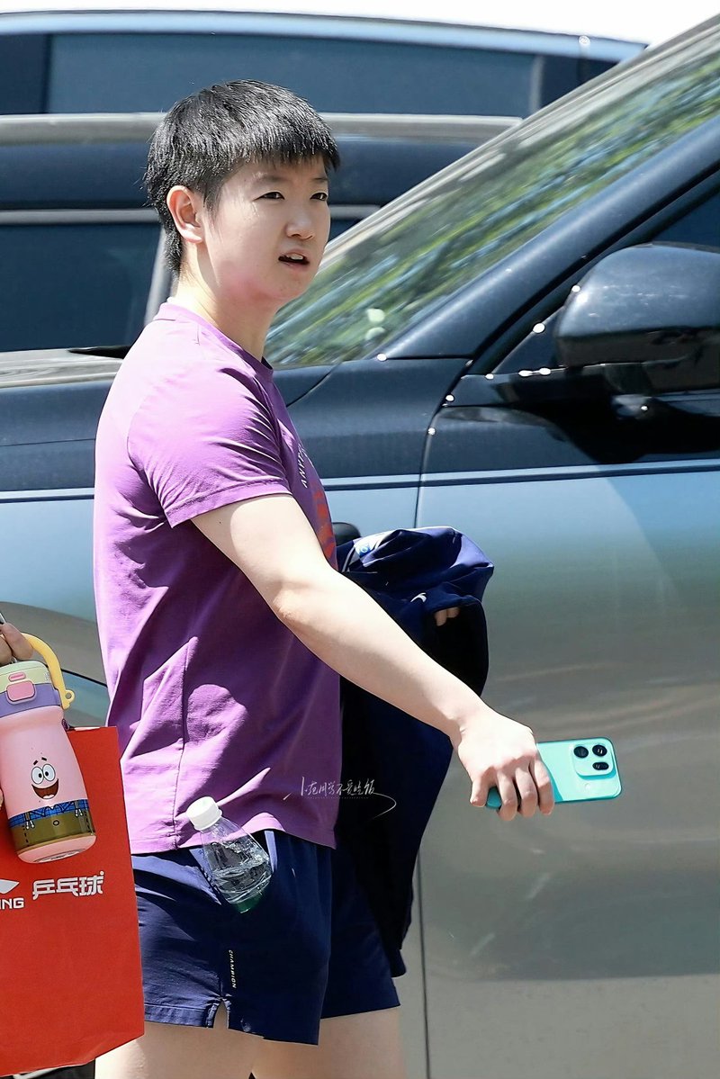 TechHome100's tweet image. OPPO Find X9s Pro
#OPPO #OPPOFindX9sPro 
1/2🧵