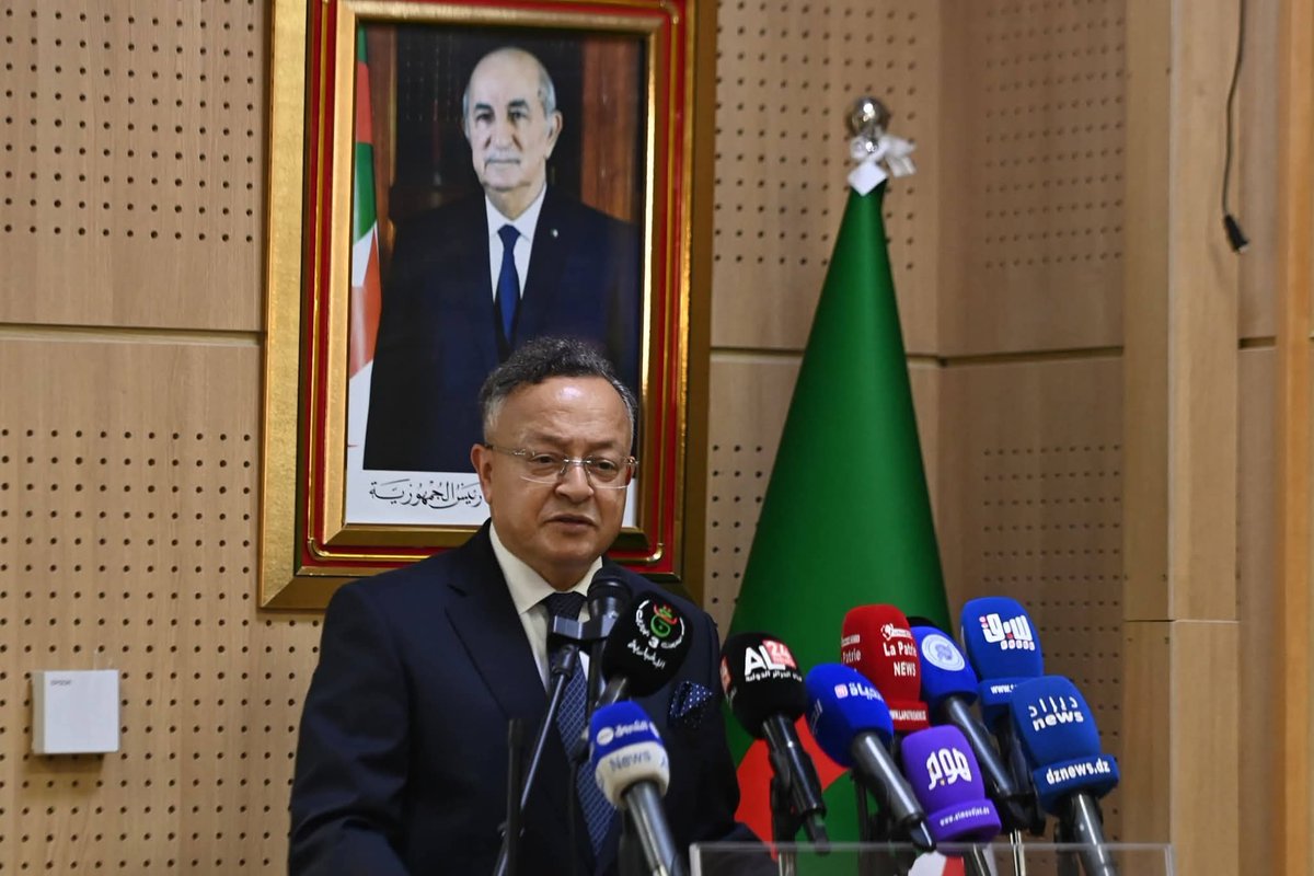 W🇦🇶🛰️ tweet media