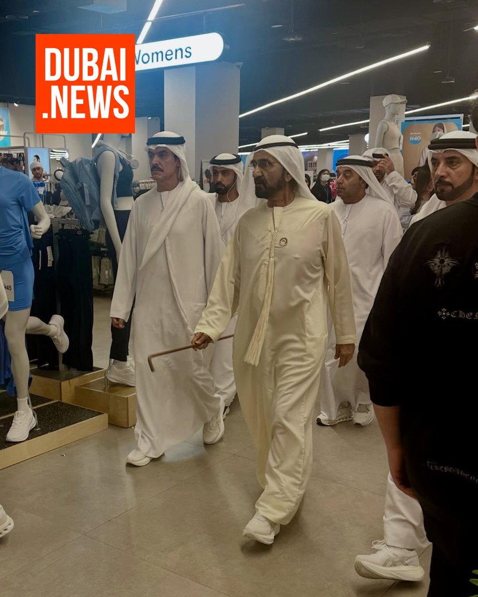 DubaiNewsNow's tweet image. Sheikh Mohammed bin Rashid just casually walked into Primark at Dubai Mall during opening week
shoppers when they looked up: 👑
dubai.news/uae/dubai/shei…

#PrimarkDubai #SheikhMohammed