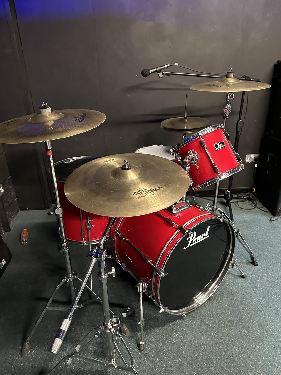 ad_moran4's tweet image. One last blast before Saturdays show 🥁 ⚡️ 💥 

#Drums 
#PracticeMakesPerfect 
#Drummer 
#Zildjian 

@ZildjianCompany