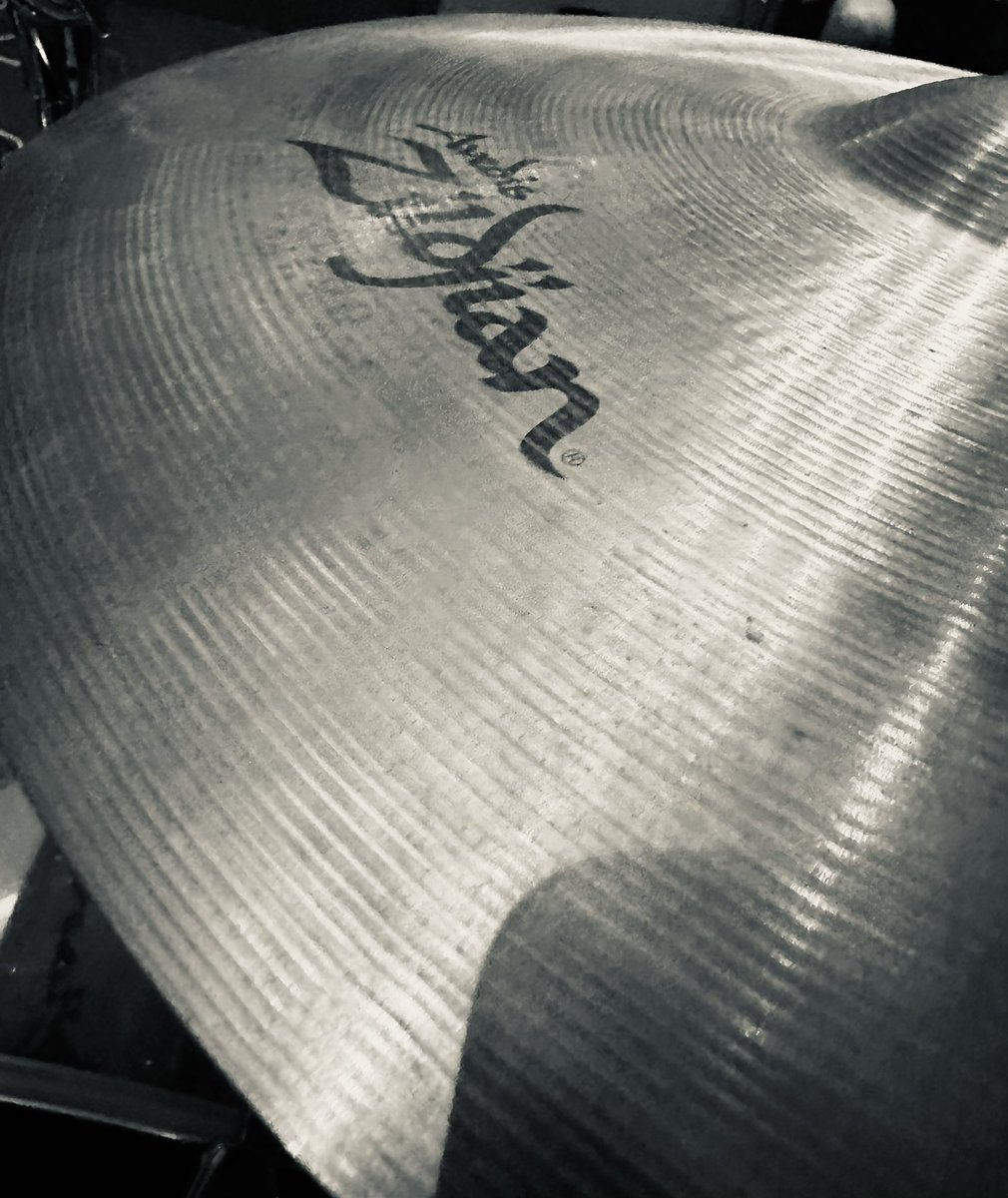 ad_moran4's tweet image. One last blast before Saturdays show 🥁 ⚡️ 💥 

#Drums 
#PracticeMakesPerfect 
#Drummer 
#Zildjian 

@ZildjianCompany