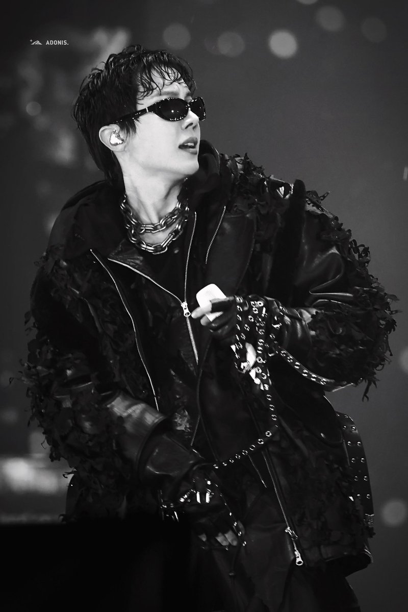 아도니스 Adonis 💫 tweet media
