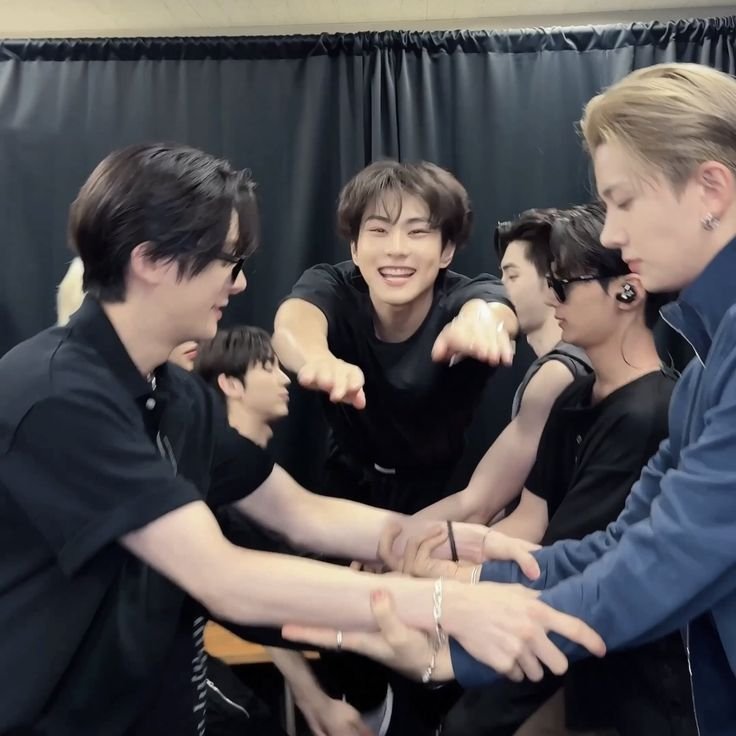 ENHYPEN_IS_7 tweet media