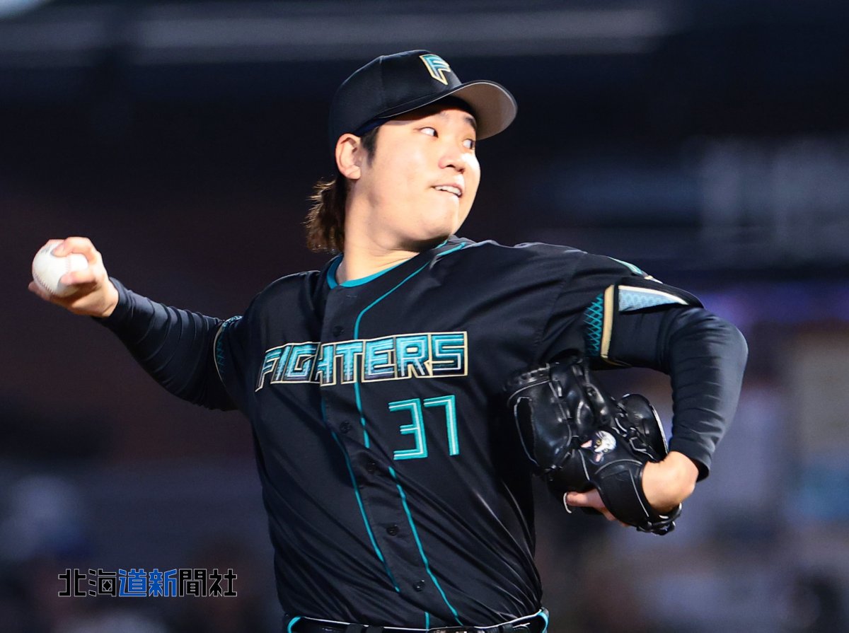 photo_doshin's tweet photo. #北海道日本ハムファイターズ は9日、楽天モバイル 最強パーク宮城で楽天と対戦。
6回途中ノーアウト満塁のピンチで登板した #玉井大翔 投手が無失点で火消し。その後 #古林睿煬 投手、#田中正義 投手、#柳川大晟 投手がリレーし４－２で勝利しました！
#ドミれ 
#lovefighters
 ▽ファイターズ情報はこちらから▽
 https://t.co/VCUBr42VFp