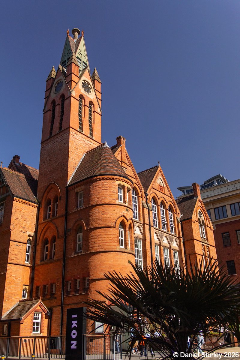 Daniel_Sturley's tweet photo. #Birmingham the beautiful #redbrick @ikongallery in Oozells Square @Brindleyplace π
#BirminghamWeAre #Architecture #AllStyles
#Photography https://t.co/uiaS2nCfVQ