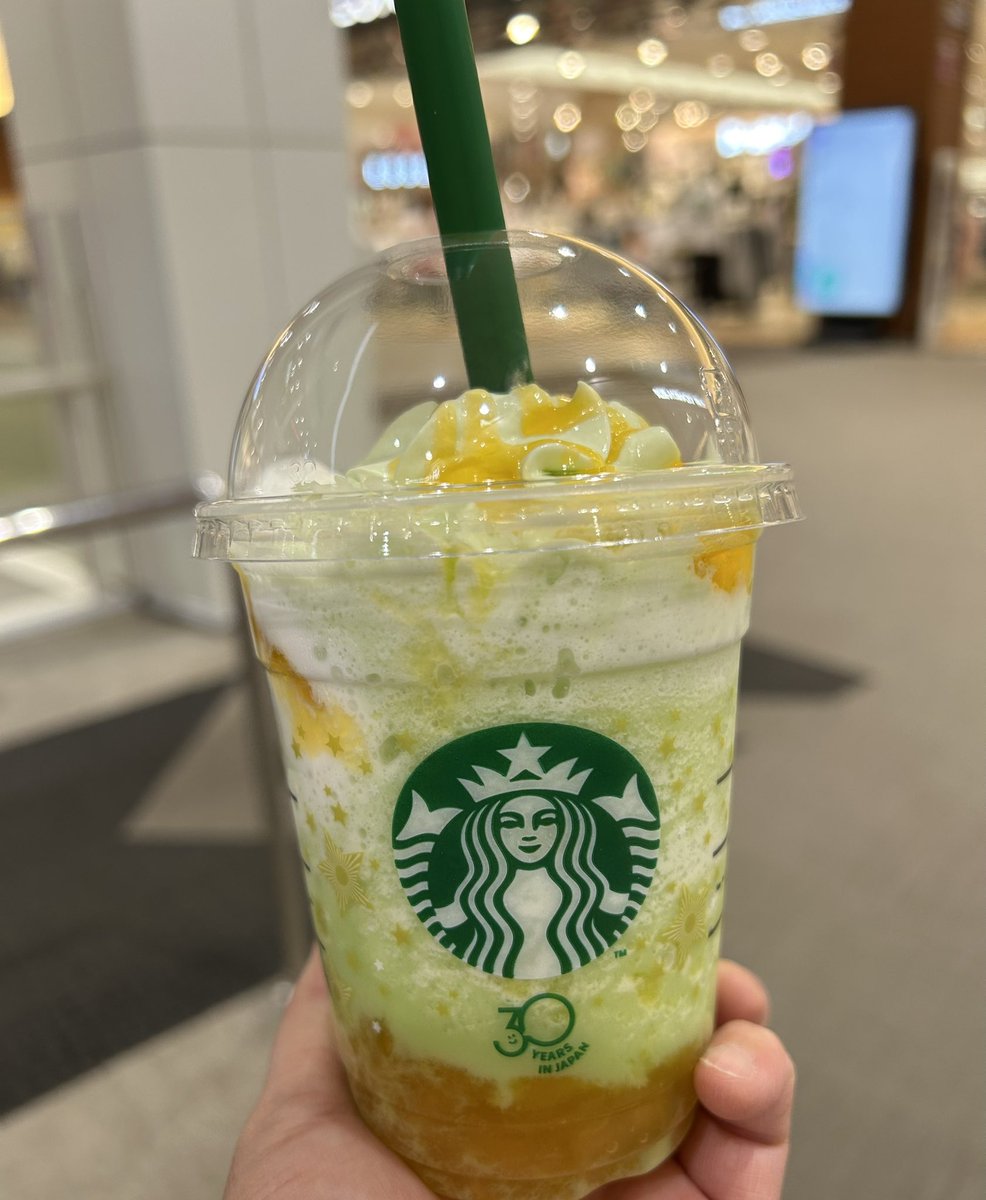 ChiviTamago's tweet photo. スタバ、5種類制覇できたらいいなーっ

ひとつ目、まずはすぐ売り切れてしまいそうなメロン🍈

ふたつ目は、コーヒージェリー狙うか☕️
近場にそのお店がないなー💧

 #THESTARフラペチーノ https://t.co/tGEIJAxMsh