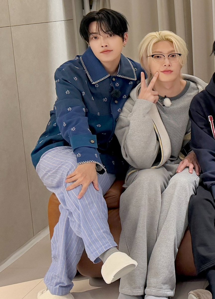 hongjoong siregar•᷄ɞ•᷅ tweet media