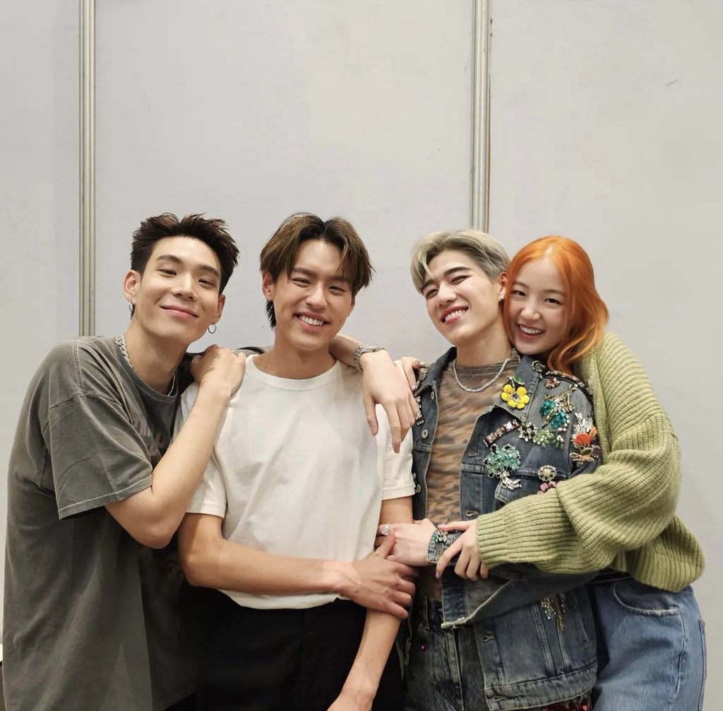 ซันล้อป tweet media