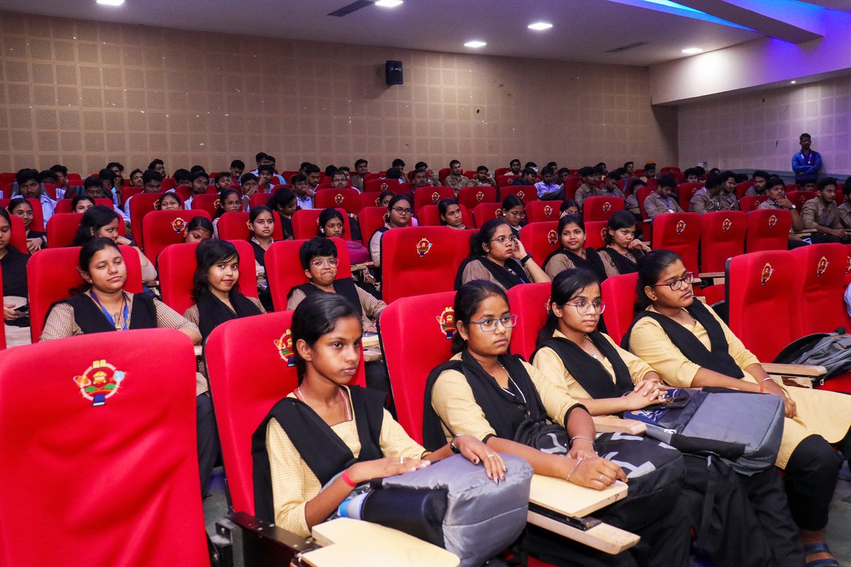 driems_official's tweet image. 📢✨ जनगणना जागरूकता ✨📢

A strong nation begins with accurate data 🇮🇳
Be a responsible citizen and take part in the upcoming census.
🖥️ Register: se.census.gov.in

Let’s contribute to nation-building through awareness 💙

#Census2027 #Janaganana #AwarenessDrive