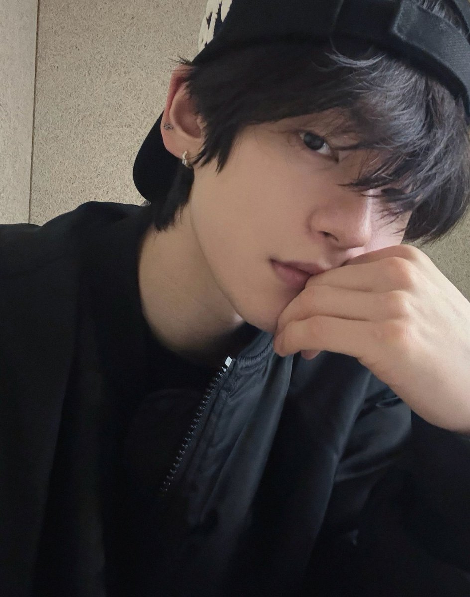 𝕽𝖆𝖎 tweet media