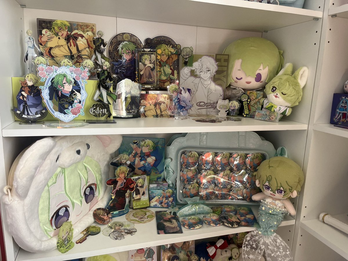 prettysusume's tweet photo. Do not ask me how much I spent on enstars (the A3 itabags and cosplays are missing 🤯) #enstars https://t.co/1Ad6hANGNJ