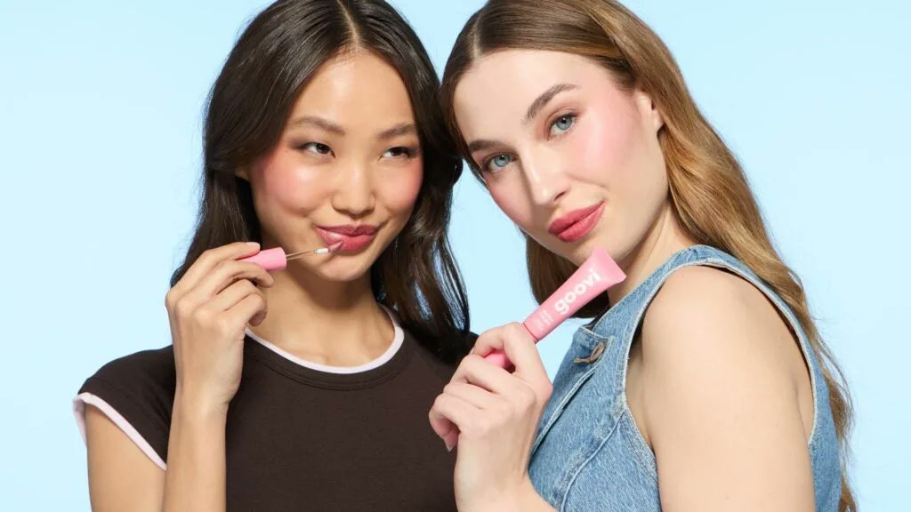 megamodo's tweet image. GOOVI lancia MATCH 2 GLOW, blush in crema 2in1 per un effetto bonne‑mine naturale e luminoso. Texture modulabile e sfumabile. #GOOVI #makeup #blush #beauty
👉 megamodo.com/goovi-presenta…