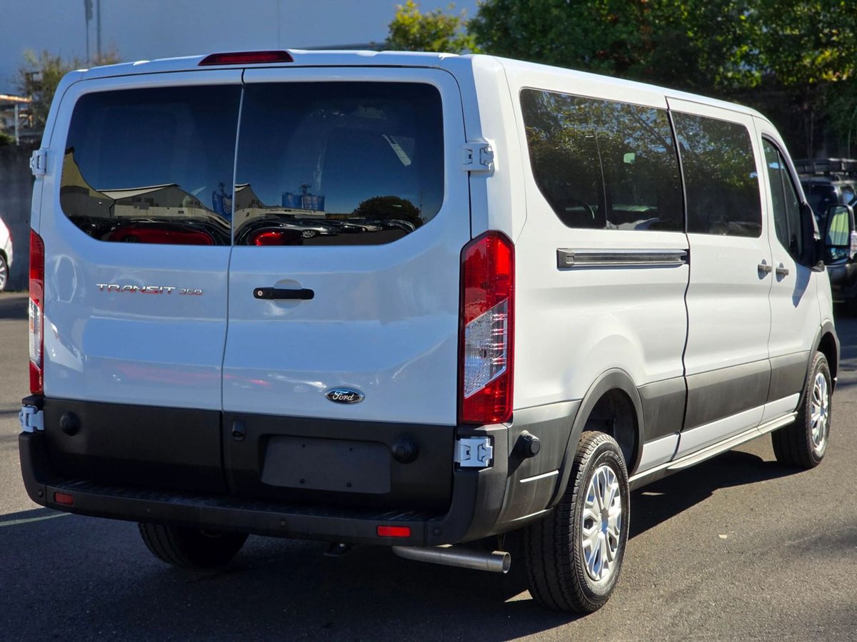 405motors's tweet photo. Elevate Your Business with the 2024 Ford Transit     Discover the power of the 2024 Ford Transit 350 Cargo Van. Unleash unmatched versatility, spaciousness, and reliability to https://t.co/PSooZ1DUe8