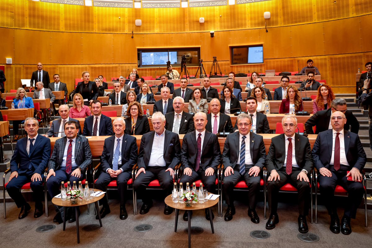 Dokuz Eylül Üniversitesi tweet media