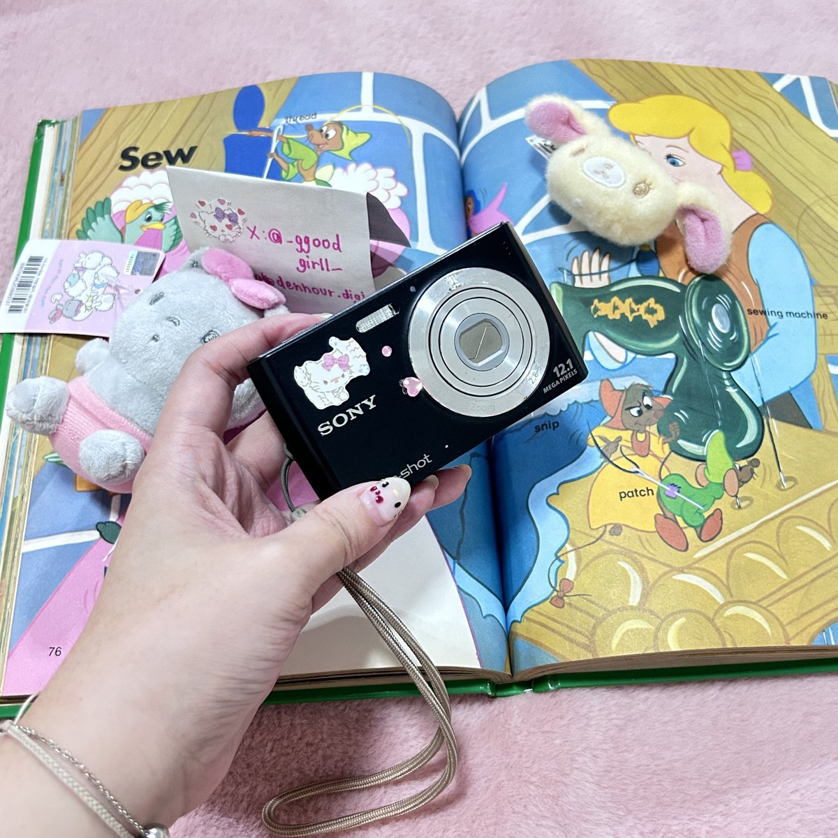 _ggoodgirll_'s tweet image. Sony cybershot w510 (rare) แฟลชได้ ซูมได้  เต็มระบบ🤩 จึ้งตัวนี้ ใช้ปกติเลย 
ตำหนิ🌈จอมีรอยนิดเดียวไม่ส่งผลกับรูปน้า
สิ่งที่ได้รับ🍒 กล้อง แบต 
🐇🌸 2790 รวมส่ง #กล้องดิจิตอลมือสอง  #กล้องดิจิตอลเก่า  #กล้องดิจิตอล