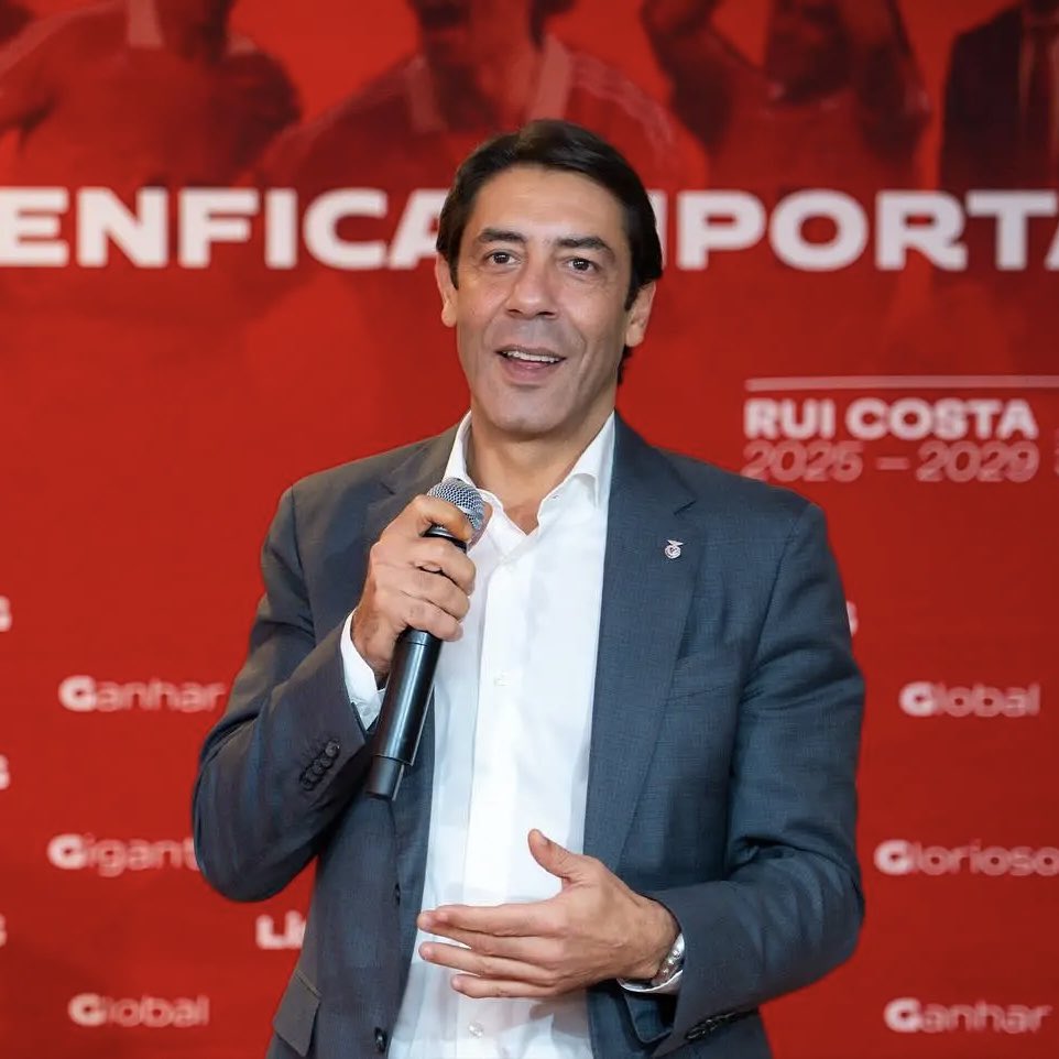 PLUS Benfica tweet media