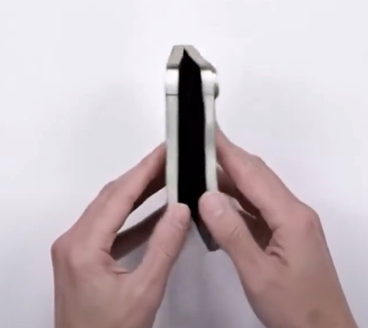 HappyHumanX's tweet image. So fake 😭😭😭