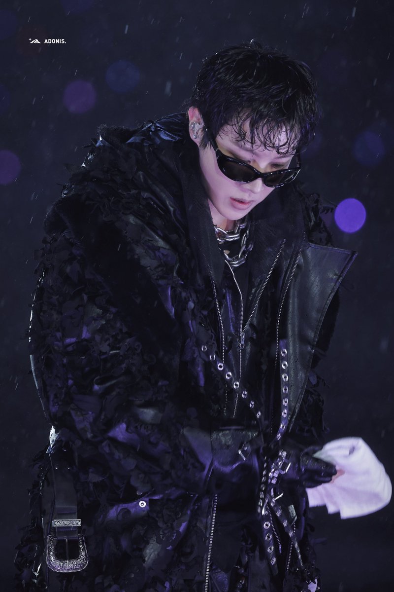 hope_my218's tweet photo. SUPER STAR 🌟🖤 https://t.co/Vz5PmQlTdX