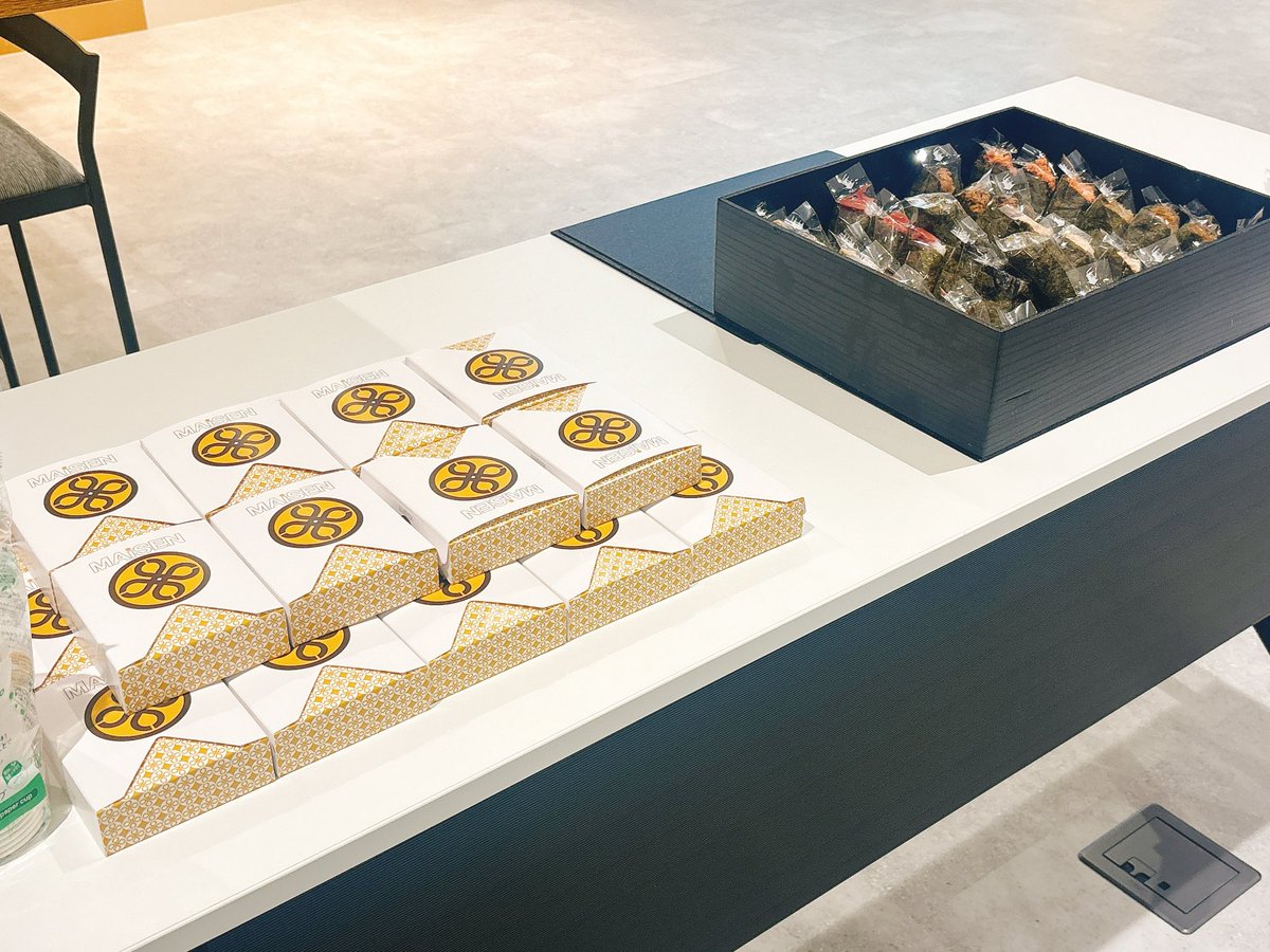 わかと tweet media