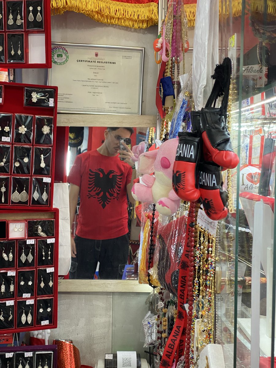 yeray 🇨🇭🇬🇷🇭🇷🇬🇪 tweet media