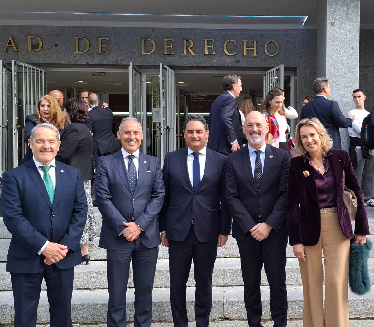 icam_es's tweet photo. #Actos | 👨🎓El Decano @EugenioRibon, la vicedecana @IsabelWinkels, el diputado José Ramón Couso y el Director General de CUICAM Ricardo Alonso, asisten al acto académico con motivo del 60 aniversario de los Pactos Internacionales de Naciones Unidas de 1966, bajo la Presidencia de S.M. El Rey, organizado por la @unicomplutense