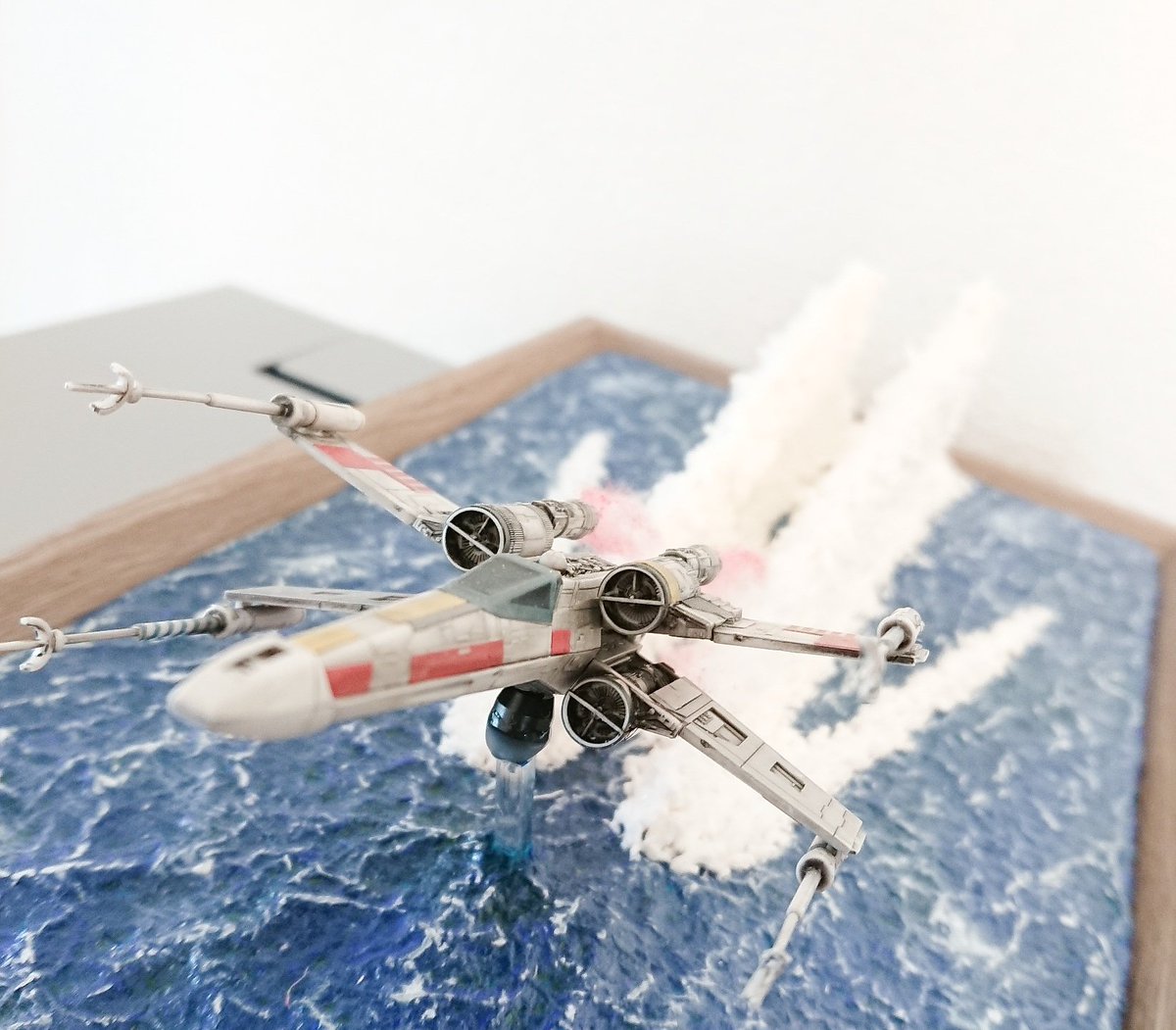 nnkkgunpla's tweet image. 100均で出来た!! ⚒️

#スターウォーズ #ジオラマ