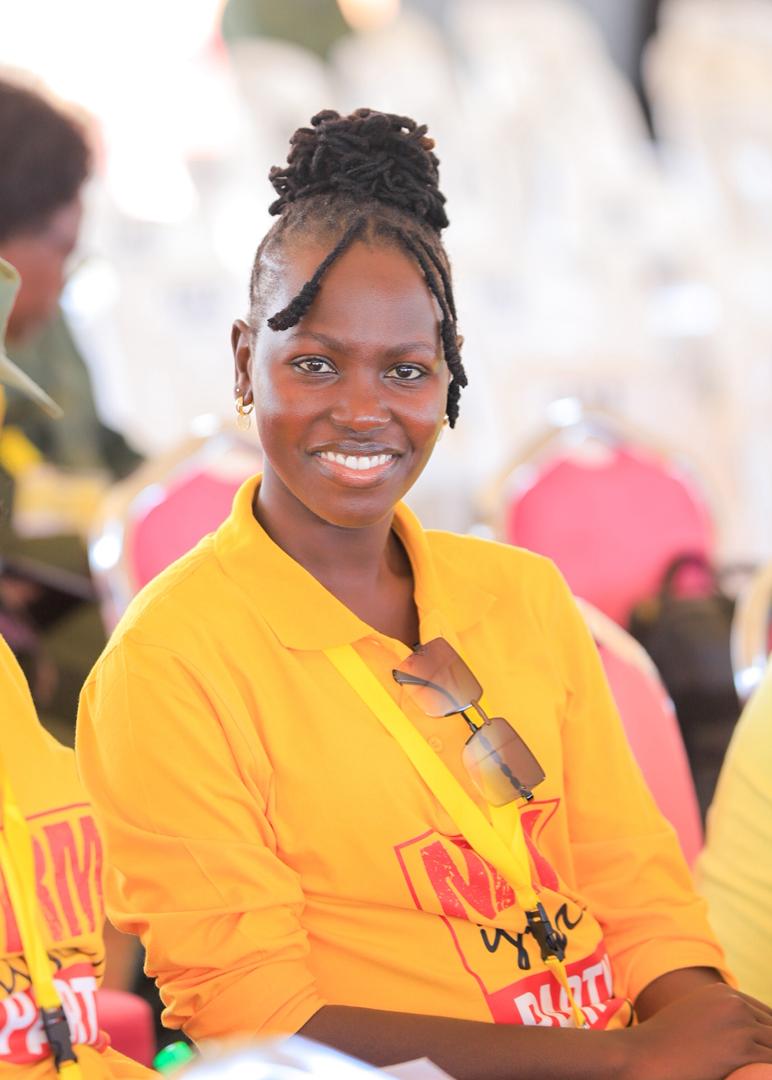 Acholi goddd tweet media