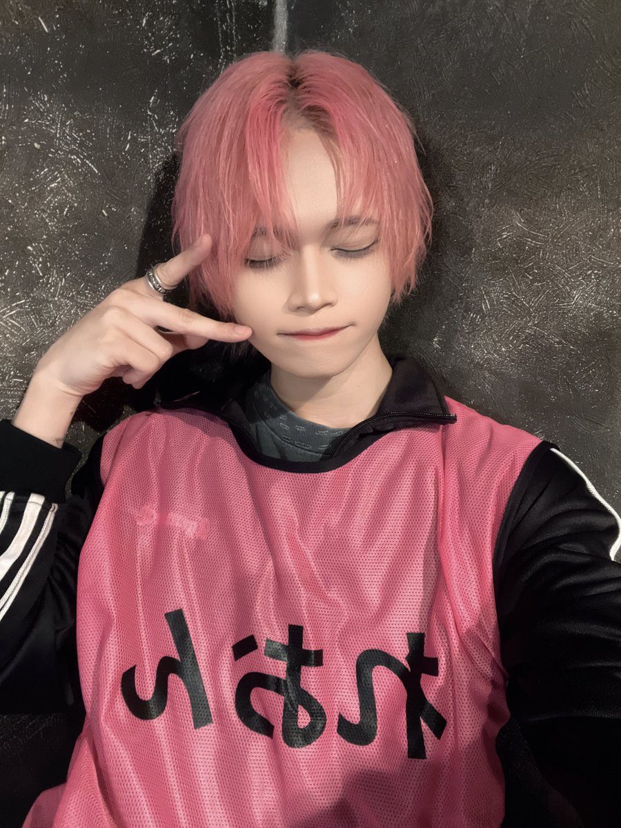 れおん tweet media