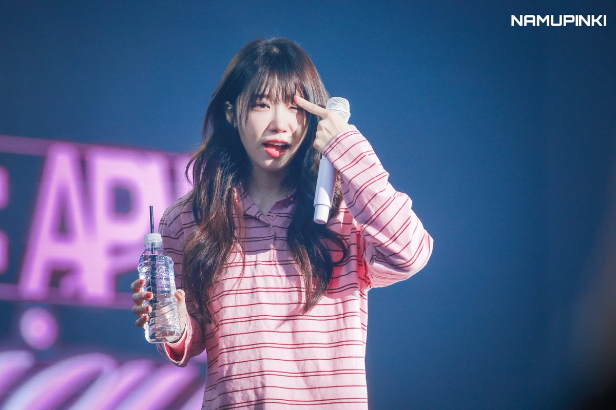 namupinki0419's tweet photo. 260222 APINK 8th Concert
<The Origin : APINK> 

@Apinkjej 

#eunji #apink #정은지 #은지 #에이핑크 #恩地 https://t.co/iGC0YIGmgv