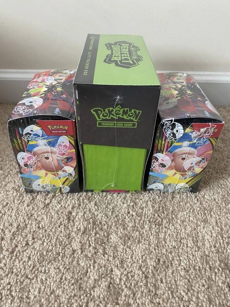 wilsherdavtcg's tweet photo. Prefect order booster box $160
Prefect order $80
Or take all for $375
All available now fast shipping
#tcg #pokemonaustralia #pokemontcg #boosterbundle #boosterpack #pokémon #reseller #pokemondeal https://t.co/5CHqUQU7iq