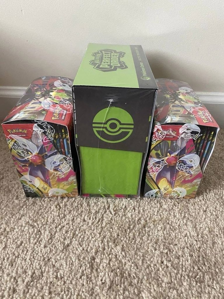 wilsherdavtcg's tweet photo. Prefect order booster box $160
Prefect order $80
Or take all for $375
All available now fast shipping
#tcg #pokemonaustralia #pokemontcg #boosterbundle #boosterpack #pokémon #reseller #pokemondeal https://t.co/5CHqUQU7iq