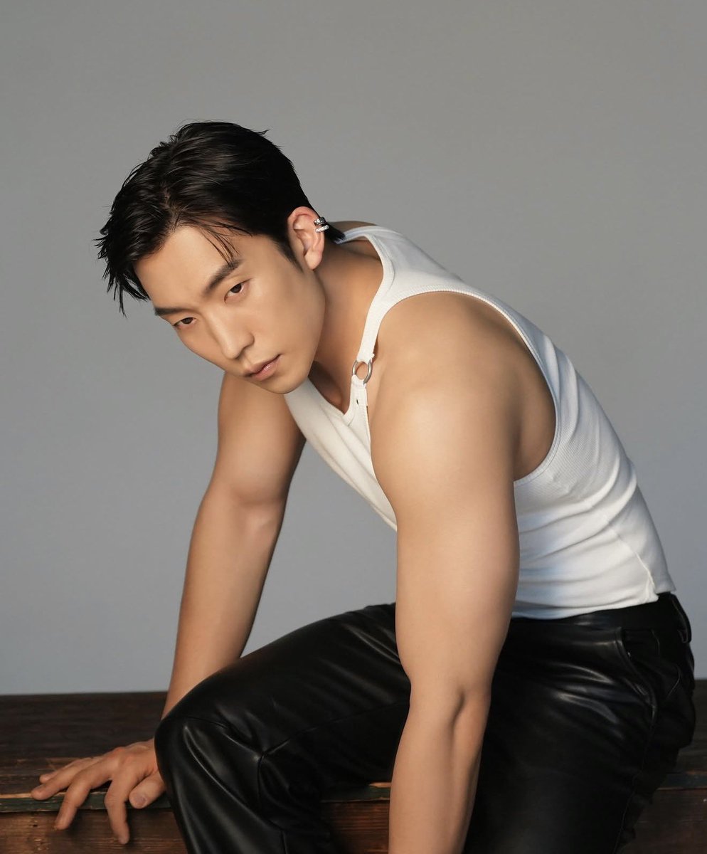 dolgolaeui's tweet photo. Lee Sang Yi #leesangyi #이상이 #bloodhounds #bloodhounds2 #goodboy #nogainnolove #spiceupourlove #mydemonkdrama #hanriverpolice #hometownchachacha #youthofmay #whenthecamelliablooms You can also follow Sang Yi’s official IG account - leesangyi_ https://t.co/fLK5ttHZsC