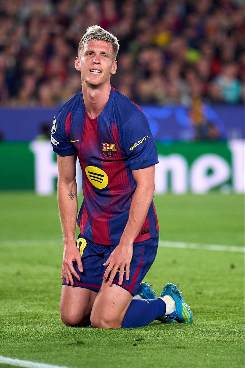 FCB World tweet media