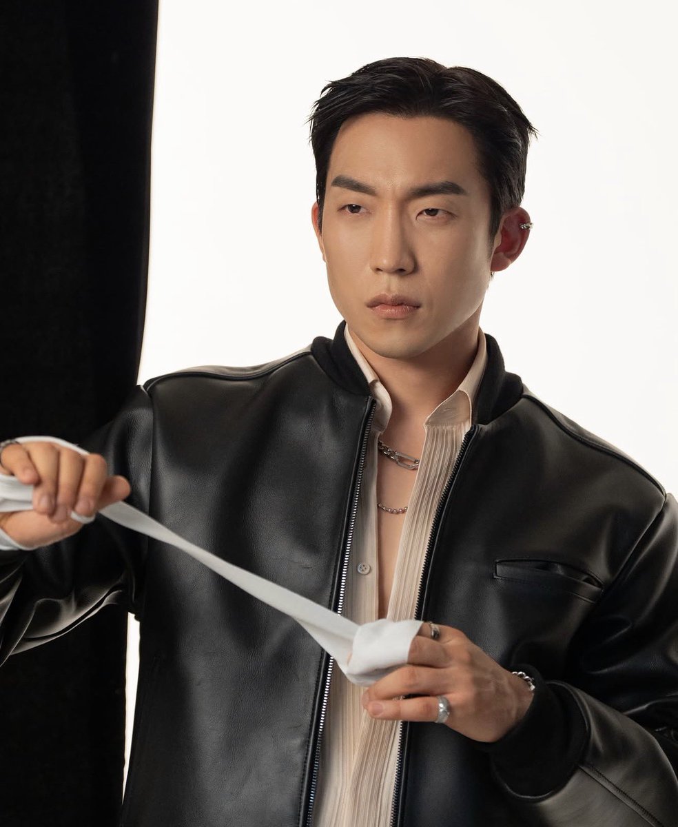 dolgolaeui's tweet photo. Lee Sang Yi #leesangyi #이상이 #bloodhounds #bloodhounds2 #goodboy #nogainnolove #spiceupourlove #mydemonkdrama #hanriverpolice #hometownchachacha #youthofmay #whenthecamelliablooms You can also follow Sang Yi’s official IG account - leesangyi_ https://t.co/zHtQy6HzAW