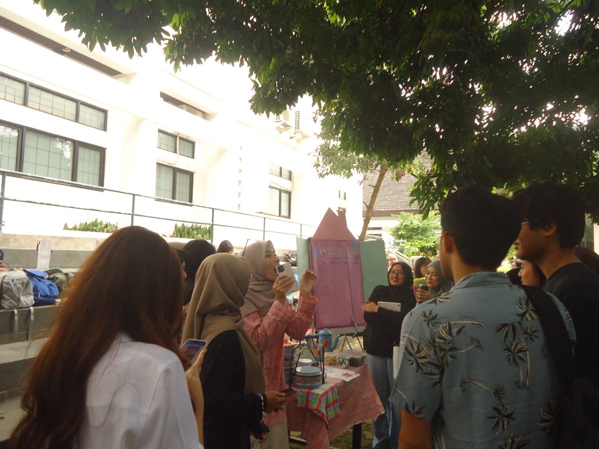 nay 🪷 tweet media