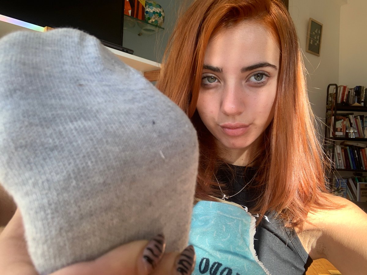 rachel 🦶🏼 tweet media