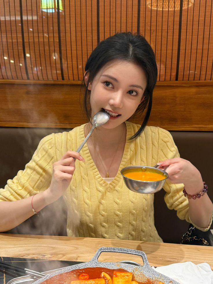 小上官 tweet media