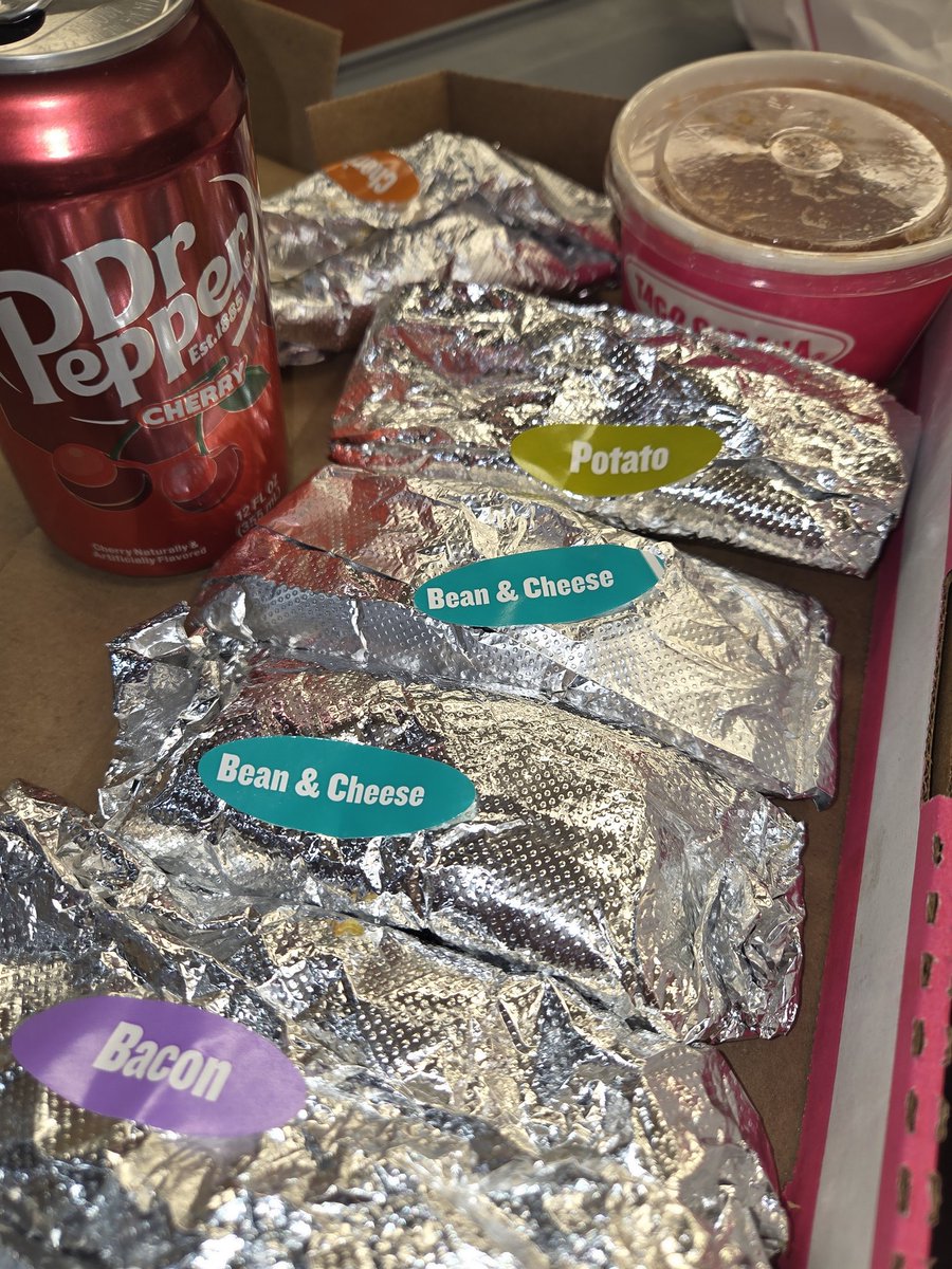 April Showers ⛈🌪💫 tweet media