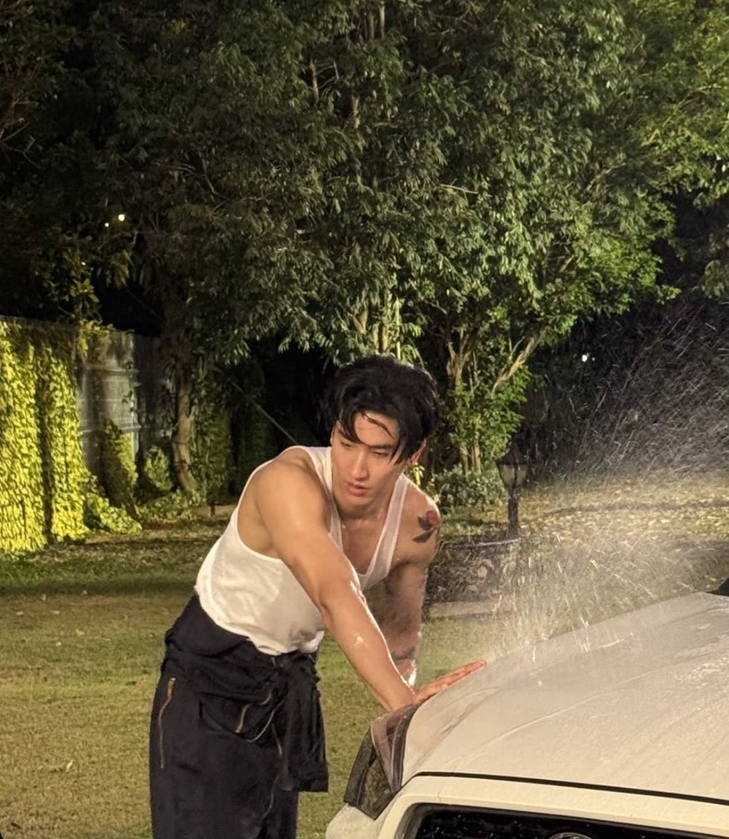 ☁️ 𝑻𝒂𝒚𝒏𝒊𝒗𝒆𝒓𝒔𝒆 ☁️ 🪐 🦕 tweet media